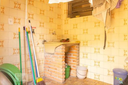 Casa à venda com 189m², 5 quartos e 4 vagas Casa à venda com 189m², 5 quartos e 4 vagasÁrea de Serviço