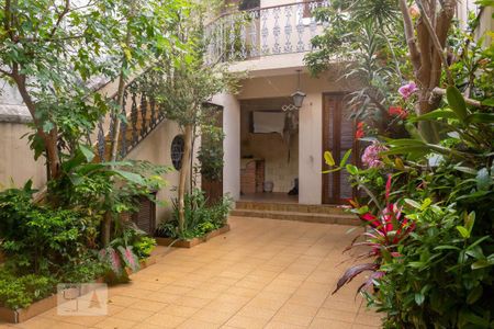 Casa à venda com 189m², 5 quartos e 4 vagas Casa à venda com 189m², 5 quartos e 4 vagasÁrea de Serviço