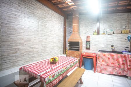 Casa à venda com 171m², 3 quartos e sem vaga Casa à venda com 171m², 3 quartos e sem vagaQuintal