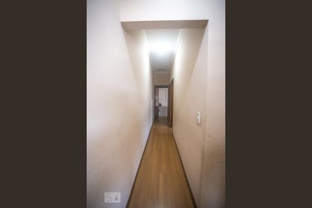 Casa à venda com 171m², 3 quartos e sem vaga Casa à venda com 171m², 3 quartos e sem vagaCorredor