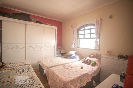 Casa à venda com 171m², 3 quartos e sem vaga Casa à venda com 171m², 3 quartos e sem vagaQuarto 2