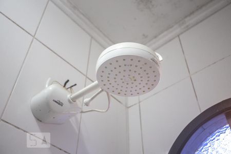 Casa à venda com 171m², 3 quartos e sem vaga Casa à venda com 171m², 3 quartos e sem vagaChuveiro