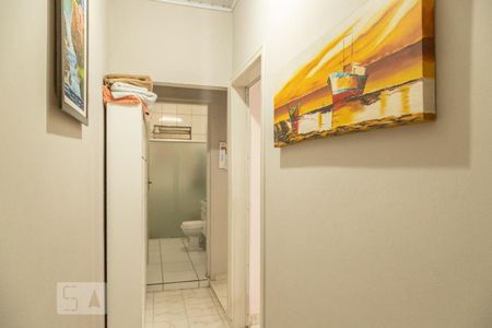 Casa à venda com 120m², 4 quartos e 2 vagasCorredor