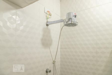 Casa à venda com 120m², 4 quartos e 2 vagasBanheiro