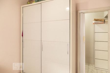 Casa à venda com 120m², 4 quartos e 2 vagasQuarto 2