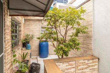 Casa à venda com 120m², 4 quartos e 2 vagasQuintal