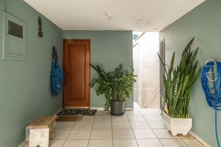 Casa à venda com 120m², 4 quartos e 2 vagasEntrada