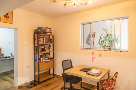 Casa à venda com 120m², 4 quartos e 2 vagasSala