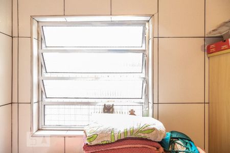 Casa à venda com 120m², 4 quartos e 2 vagasQuarto de Serviço