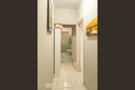 Casa à venda com 120m², 4 quartos e 2 vagasCorredor