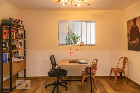 Casa à venda com 120m², 4 quartos e 2 vagasSala