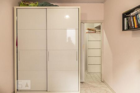 Casa à venda com 120m², 4 quartos e 2 vagasQuarto 2