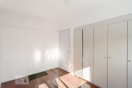 Quarto 2 de apartamento para alugar com 2 quartos, 70m² em Jardim Floresta, Porto Alegre