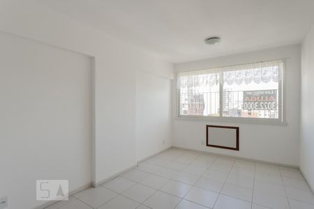 Sala de apartamento para alugar com 2 quartos, 70m² em Jardim Floresta, Porto Alegre