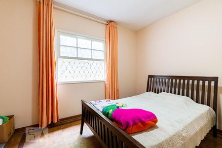 Casa à venda com 200m², 3 quartos e 3 vagas Casa à venda com 200m², 3 quartos e 3 vagasQuarto 2