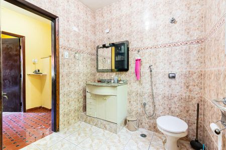 Casa à venda com 200m², 3 quartos e 3 vagas Casa à venda com 200m², 3 quartos e 3 vagasBanheiro