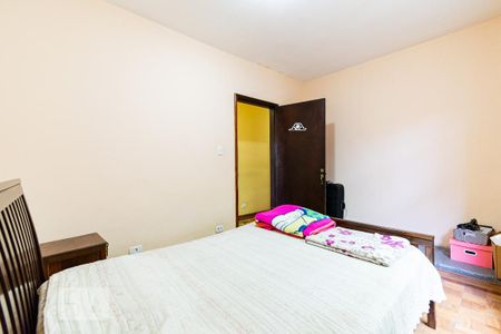 Casa à venda com 200m², 3 quartos e 3 vagas Casa à venda com 200m², 3 quartos e 3 vagasQuarto 2