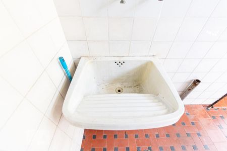 Casa à venda com 200m², 3 quartos e 3 vagas Casa à venda com 200m², 3 quartos e 3 vagasLavanderia