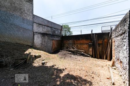 Casa à venda com 200m², 3 quartos e 3 vagas Casa à venda com 200m², 3 quartos e 3 vagasQuintal da frente