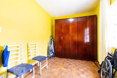 Casa à venda com 200m², 3 quartos e 3 vagas Casa à venda com 200m², 3 quartos e 3 vagasQuarto 3