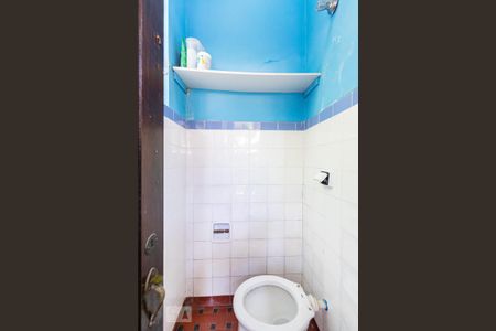 Casa à venda com 200m², 3 quartos e 3 vagas Casa à venda com 200m², 3 quartos e 3 vagasBanheiro de Serviço