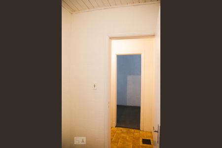 Casa à venda com 200m², 7 quartos e sem vaga Casa à venda com 200m², 7 quartos e sem vagaBanheiro Corredor