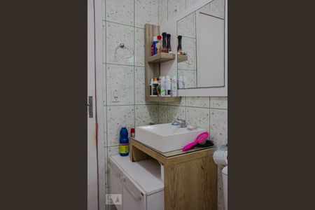 Casa para alugar com 80m², 2 quartos e 2 vagasBanheiro