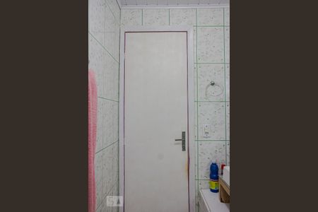 Casa para alugar com 80m², 2 quartos e 2 vagasBanheiro