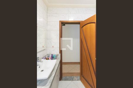 Casa à venda com 200m², 3 quartos e 3 vagas Casa à venda com 200m², 3 quartos e 3 vagasBanheiro