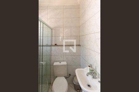 Casa à venda com 200m², 3 quartos e 3 vagas Casa à venda com 200m², 3 quartos e 3 vagasBanheiro de Serviço