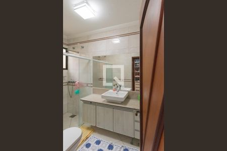 Casa à venda com 200m², 3 quartos e 3 vagas Casa à venda com 200m², 3 quartos e 3 vagasBanheiro da Suíte 1