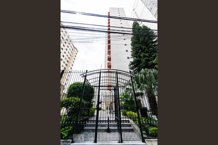 Apartamento à venda com 60m², 2 quartos e 1 vaga Apartamento à venda com 60m², 2 quartos e 1 vagaFachada