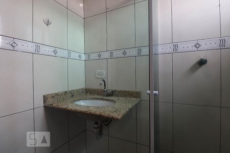 Casa à venda com 106m², 2 quartos e 2 vagasBanheiro da Suíte 2
