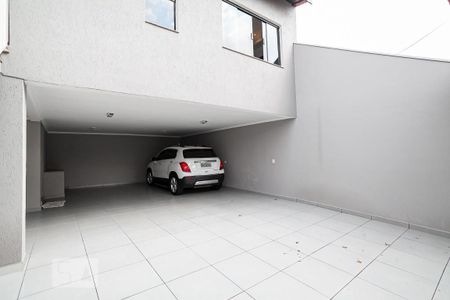 Casa à venda com 197m², 3 quartos e 4 vagasGaragem