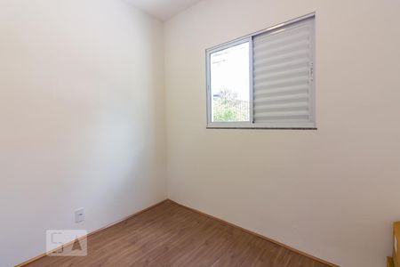 Quarto 2 de apartamento para alugar com 2 quartos, 40m² em Presidente Altino, Osasco