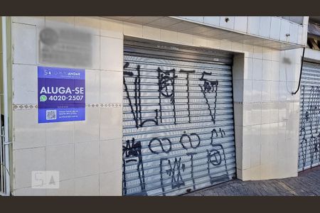 Casa à venda com 280m², 3 quartos e 2 vagas Casa à venda com 280m², 3 quartos e 2 vagasFachada