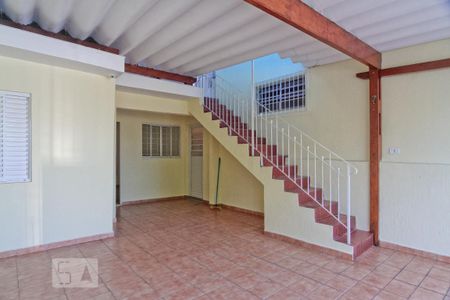 Casa à venda com 280m², 3 quartos e 2 vagas Casa à venda com 280m², 3 quartos e 2 vagasSacada