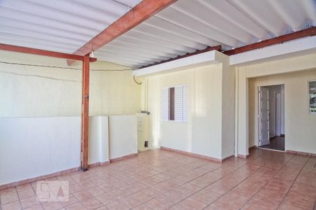 Casa à venda com 280m², 3 quartos e 2 vagas Casa à venda com 280m², 3 quartos e 2 vagasSacada