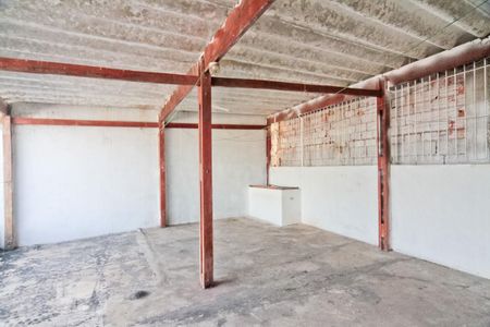 Casa à venda com 280m², 3 quartos e 2 vagas Casa à venda com 280m², 3 quartos e 2 vagasTerraço