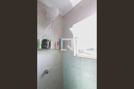 Casa à venda com 180m², 3 quartos e 2 vagasChuveiro 