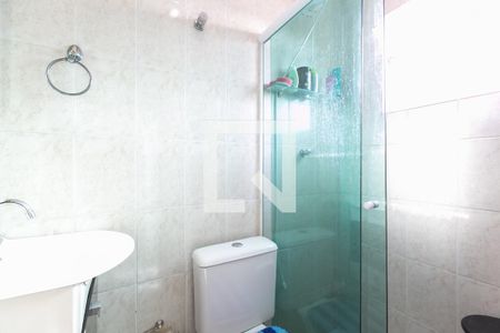 Casa à venda com 180m², 3 quartos e 2 vagasBanheiro da Suite 2 