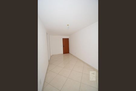 Sala de apartamento para alugar com 2 quartos, 62m² em Váz Lobo, Rio de Janeiro