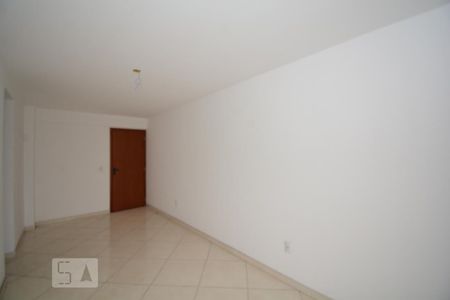 Sala de apartamento para alugar com 2 quartos, 62m² em Váz Lobo, Rio de Janeiro