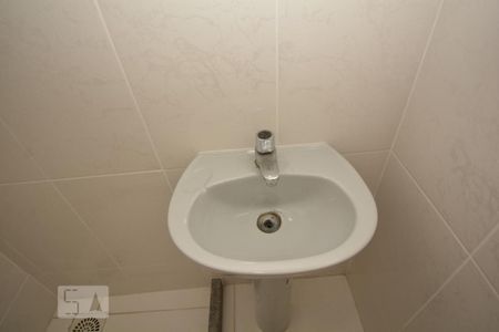 Apartamento para alugar com 48m², 2 quartos e sem vagaBanheiro