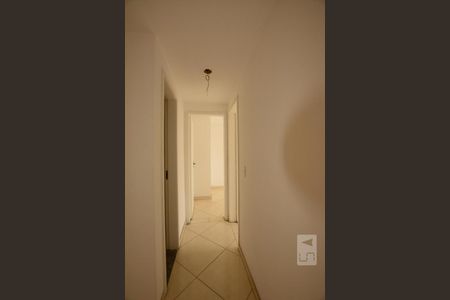 Corredor de apartamento para alugar com 2 quartos, 48m² em Váz Lobo, Rio de Janeiro