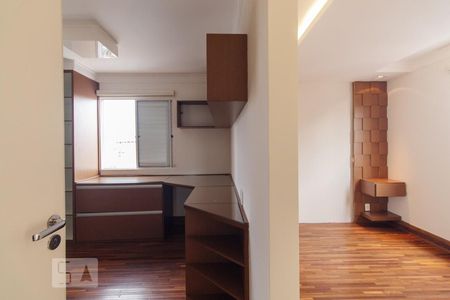 Apartamento à venda com 61m², 3 quartos e 1 vaga Apartamento à venda com 61m², 3 quartos e 1 vagaQuarto 2 e escritório