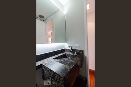 Apartamento à venda com 61m², 3 quartos e 1 vaga Apartamento à venda com 61m², 3 quartos e 1 vagaBanheiro