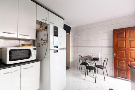 Casa à venda com 110m², 2 quartos e 2 vagas Casa à venda com 110m², 2 quartos e 2 vagasCozinha - Armários