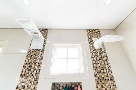 Casa à venda com 420m², 3 quartos e 4 vagasBanheiro da Suíte 1