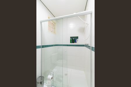 Casa à venda com 420m², 3 quartos e 4 vagasBanheiro da Suíte 2